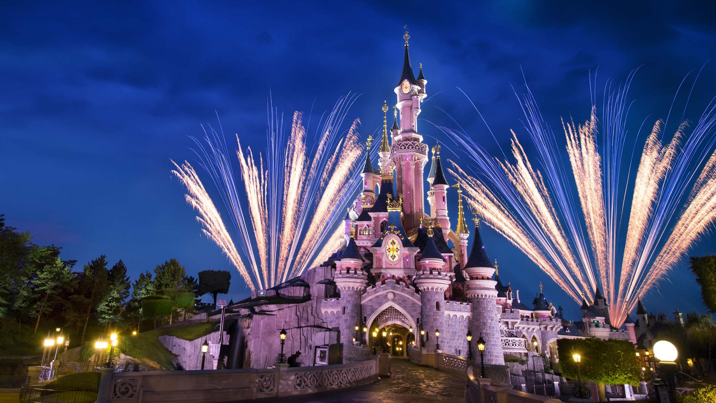 Façade du palais à Disneyland Paris