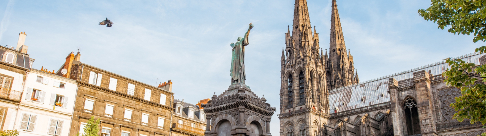 Vue de l'église de Clermont-Ferrand