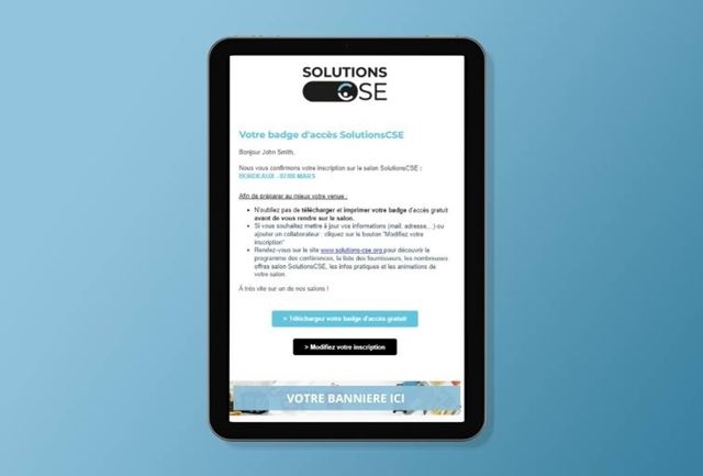 Une tablette avec le logo SolutionsCSE