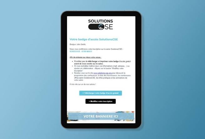 Une tablette avec le logo SolutionsCSE