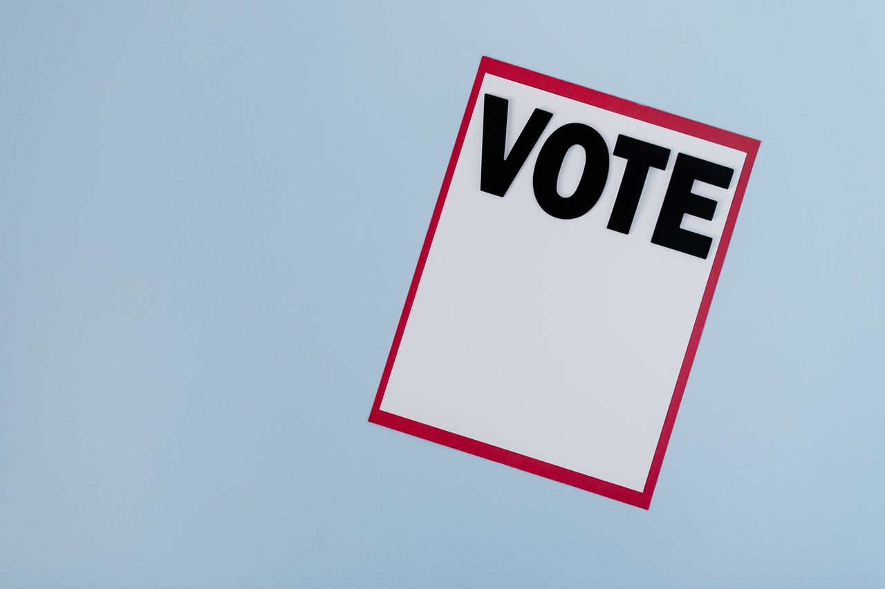 Infographie avec un bulletin de vote